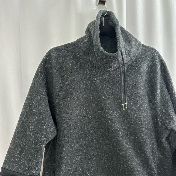 Nike Women's Black Therma Fleece Cowlneck Long Sleeve Training Top Size Medium - Picture 4 of 8